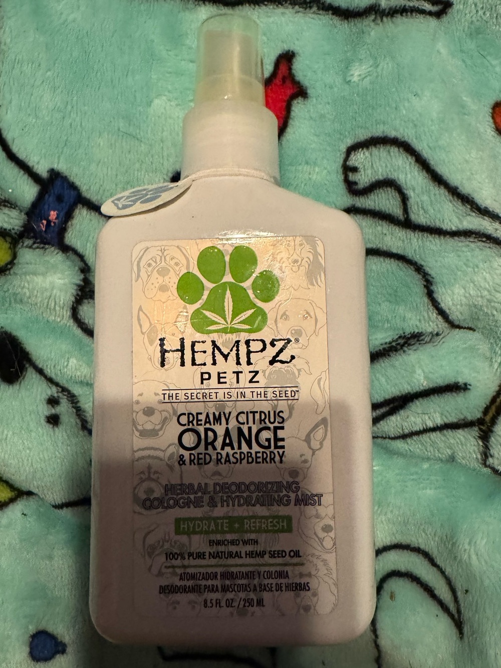 Hempz Petz Creamy Citrus Orange & Red Raspberry Deodorizing Mist Dog deodorant